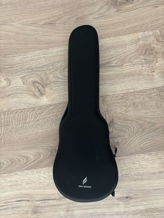 Ululele Fibra de Carbono Enya