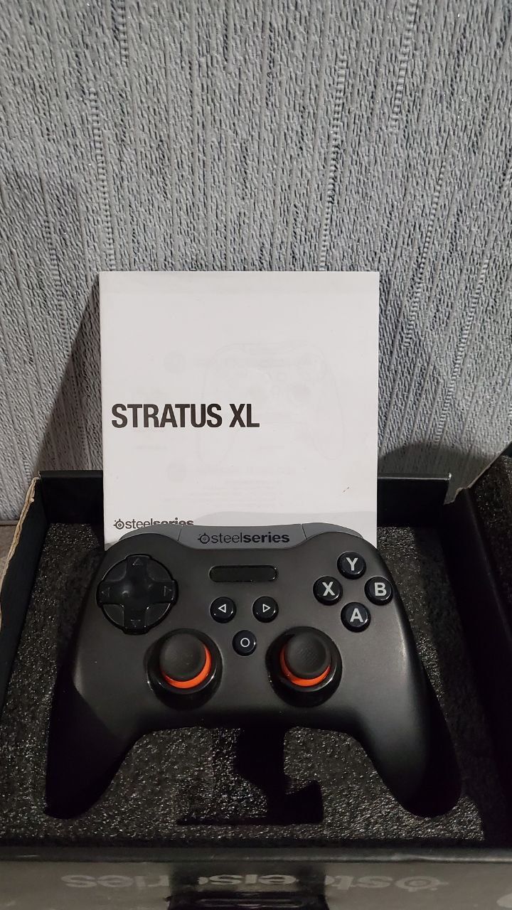 Геймпад SteelSeries Stratus XL