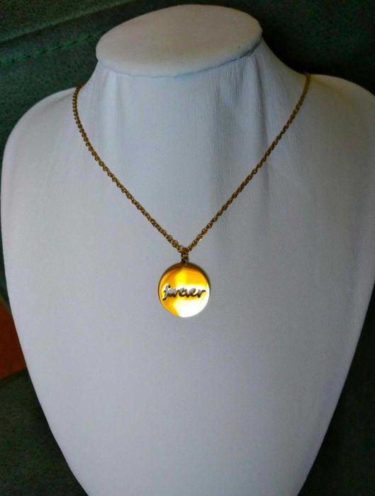 Colar Aço Dourado c/ Medalha Forever NOVO