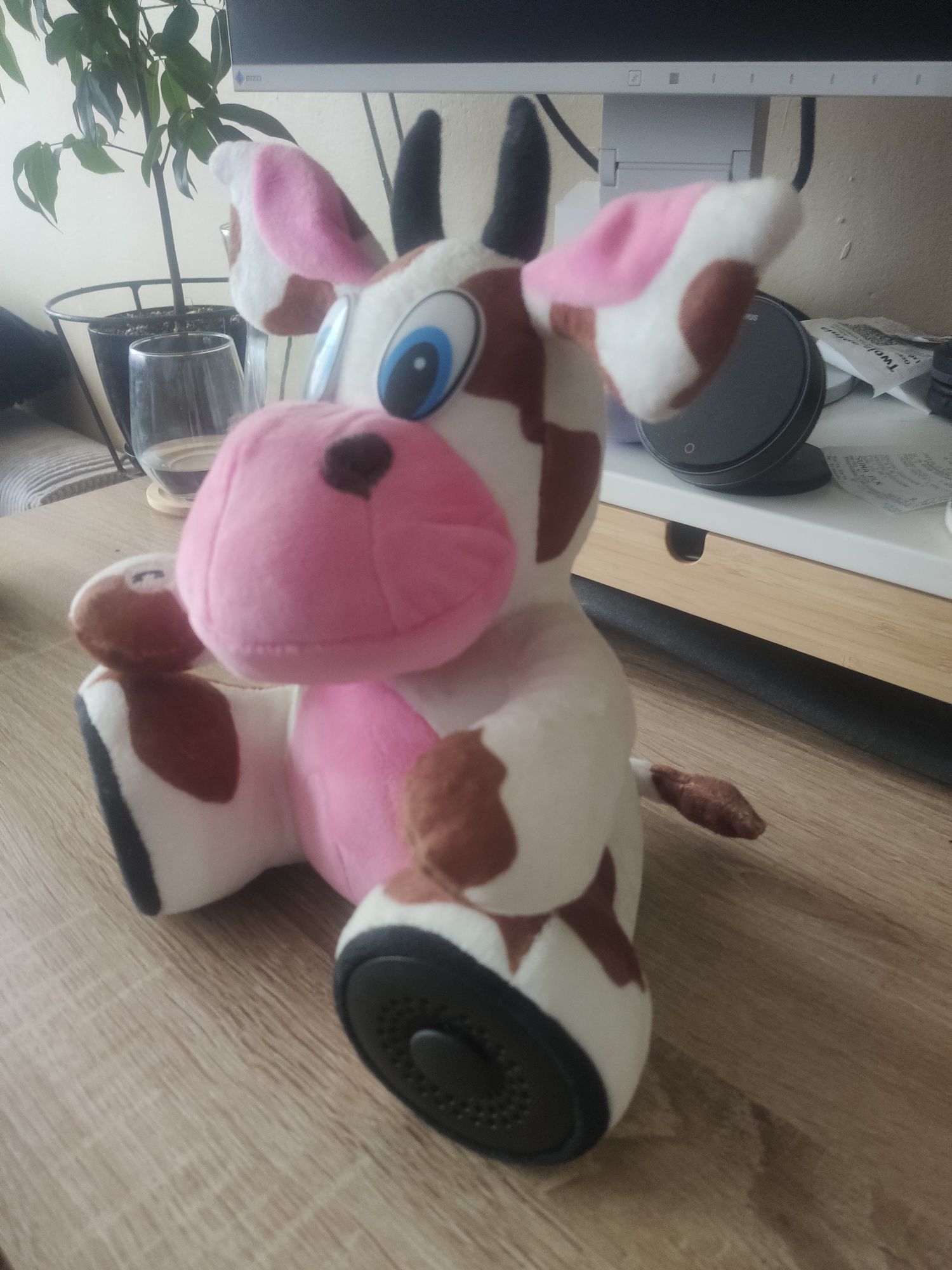 Głośnik bluetooth maskotka - krowa