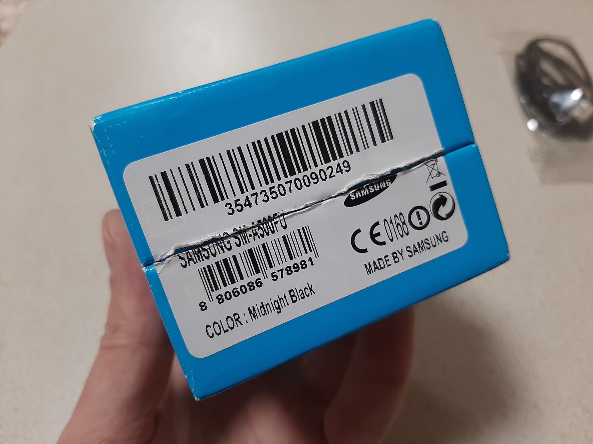 Смартфон Samsung Galaxy A5/A500FU