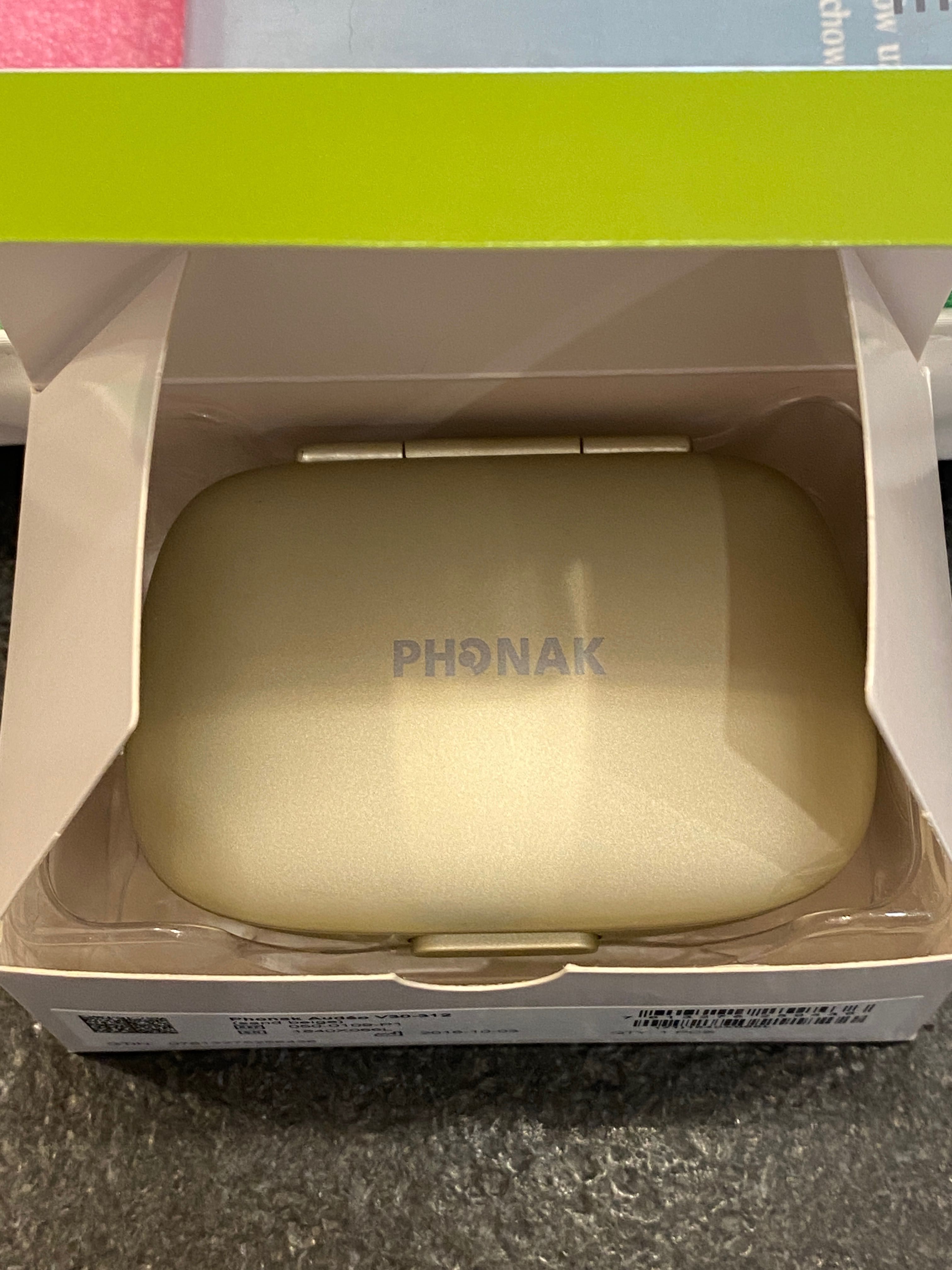 Aparaty słuchowe Phonak V30  używane tylko przez rok.