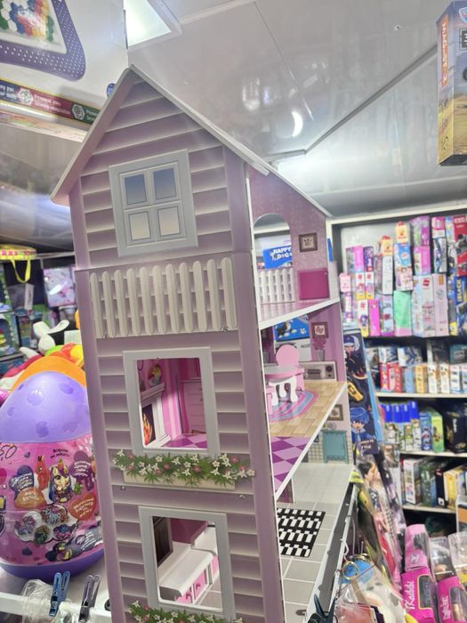 Продам ляльковий будинок