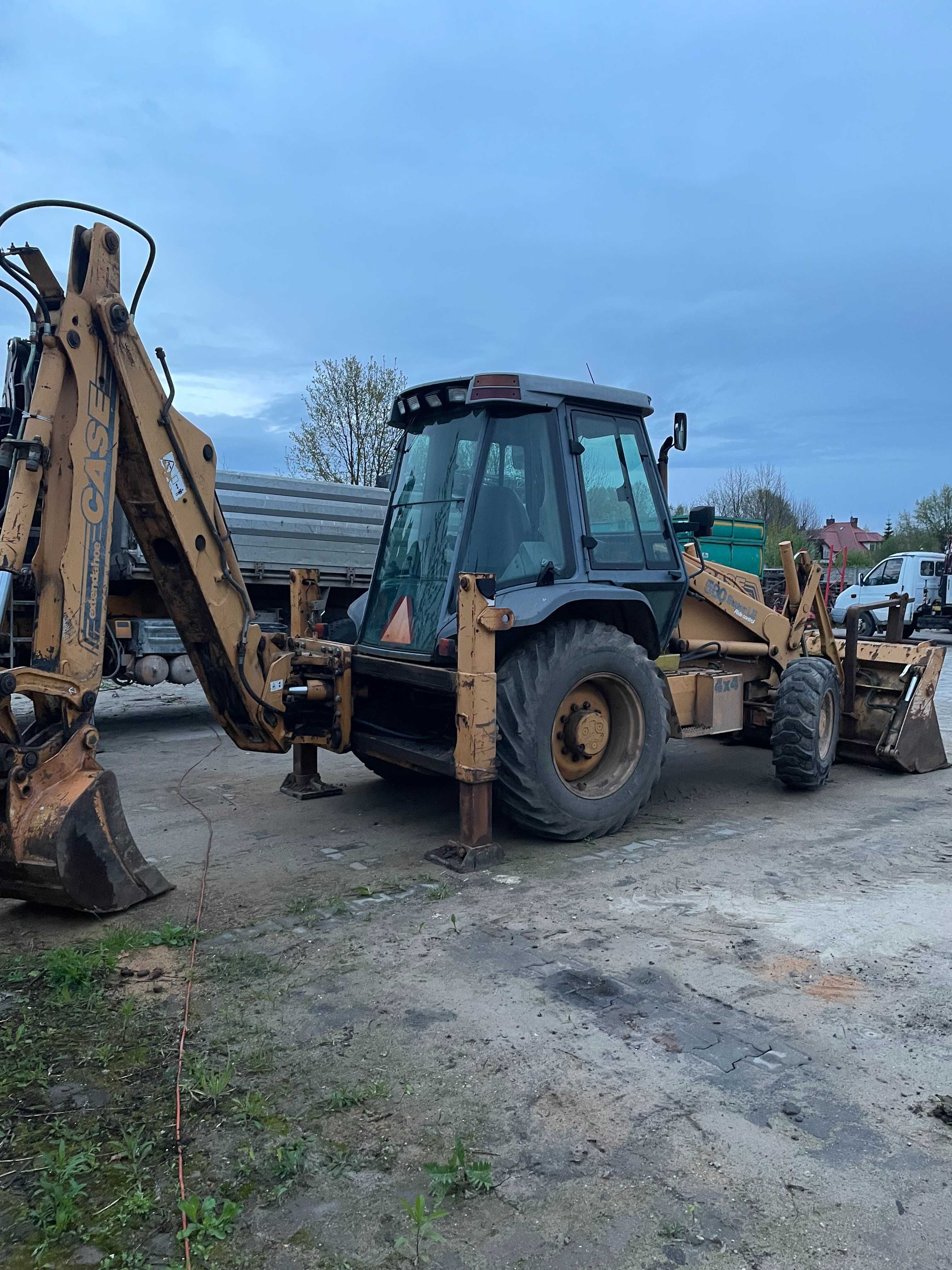 Koparko-ładowarka CASE 580 SLE 2001r