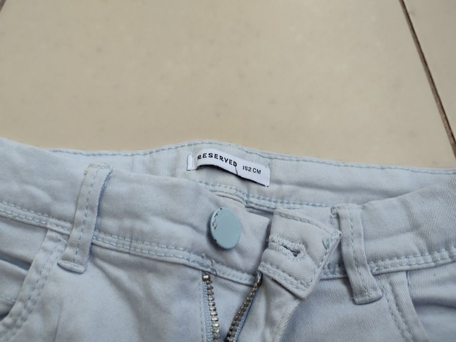 Spodnie jeansy Reserved handmade z wzorem kwiatowym bdb 152