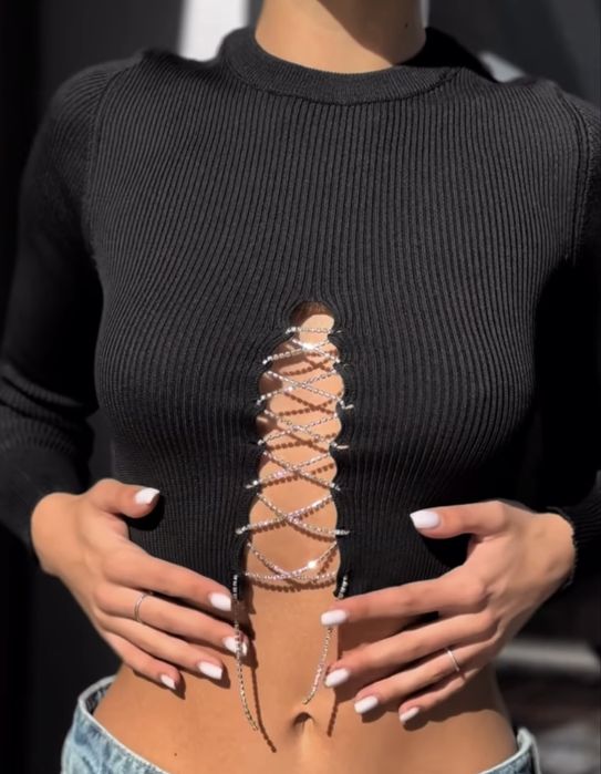 Кофточка топ со шнуровкой на груди размер универсал