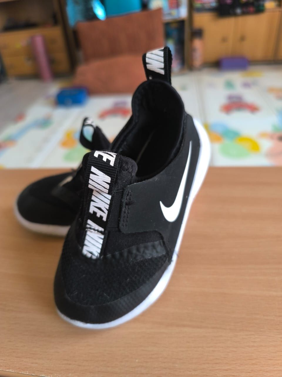 Кросівки Nike 24р