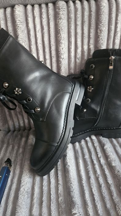 Зимние женские ботинки