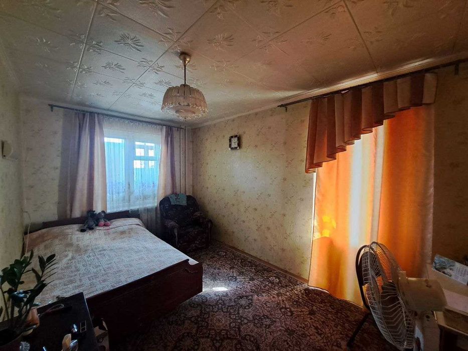 Продаж квартири. 2-кімнатна квартира на проспекті Миру (лівий берег)