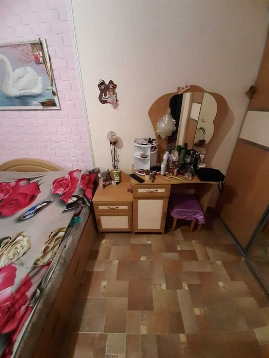 продам повний набір меблів для спальні по ціне одного матрасу