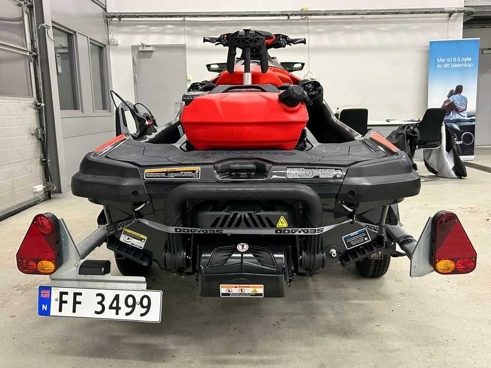 SeaDoo RXTX Skuter wodny 3 osobowy 2019 r 300 kM benzyna + przyczepka