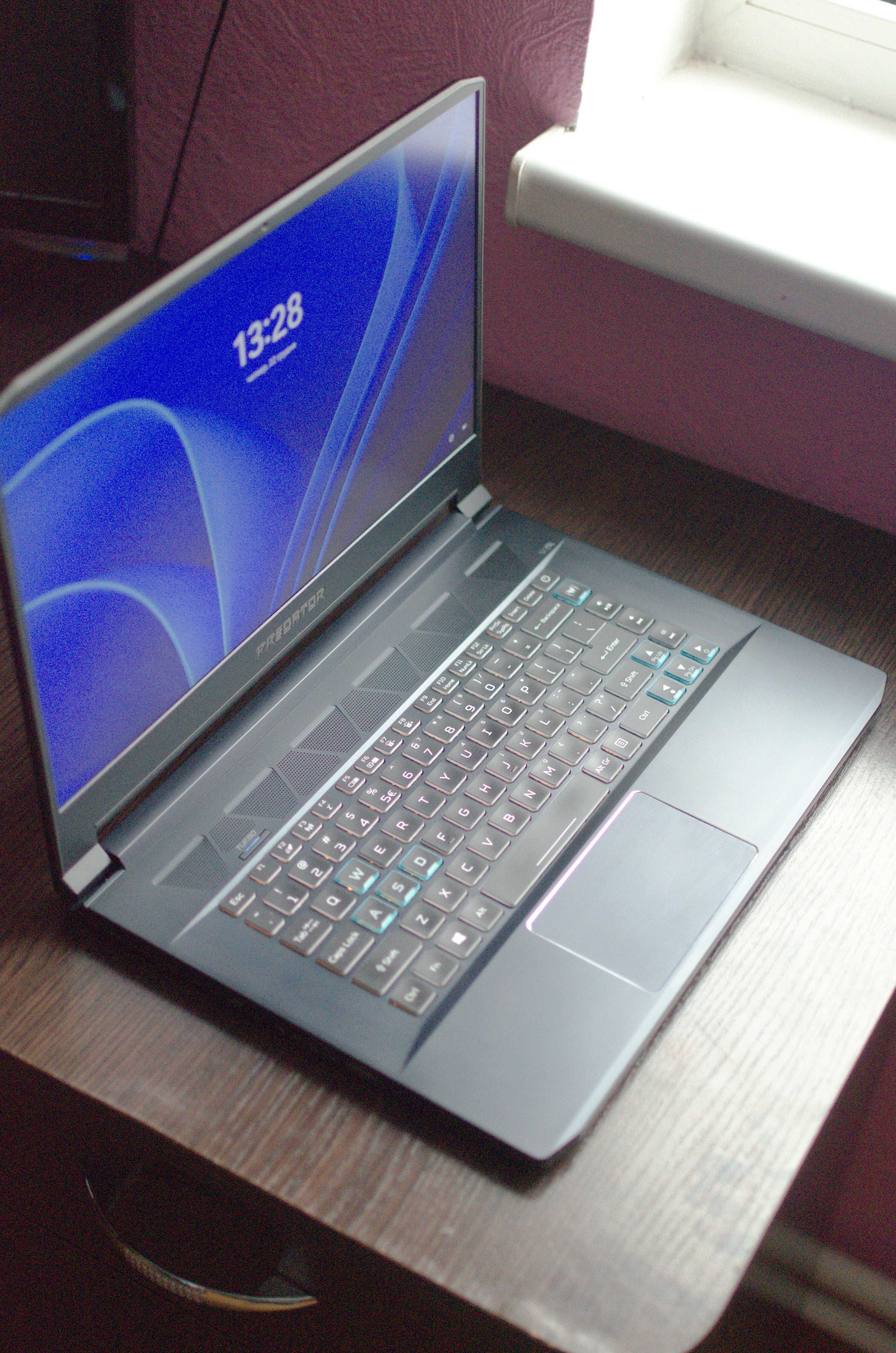 Acer Triton 500 (predator) 16/512