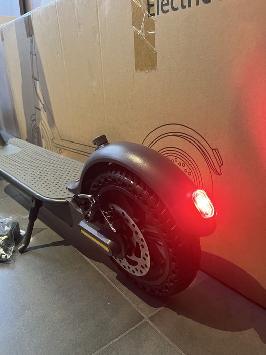 Hulajnoga elektryczna (NOWA) N7PRO 350W dla dorosłych 30km/h