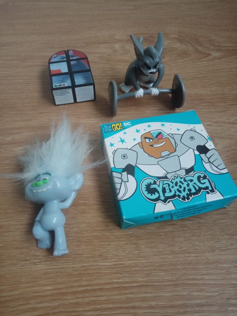 Brinquedos variados a 0.5€