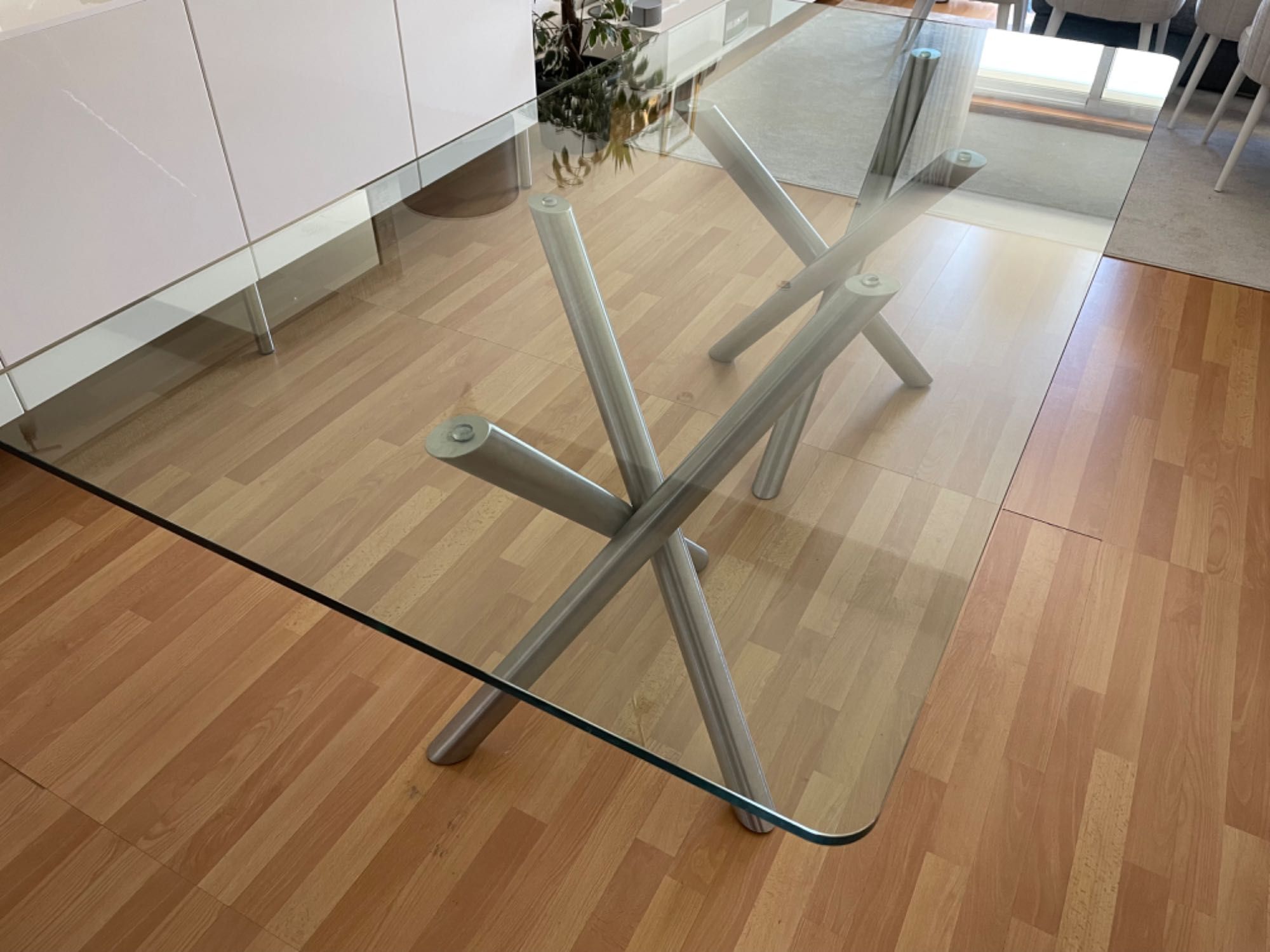 Mesa vidro com pés cromado escovado