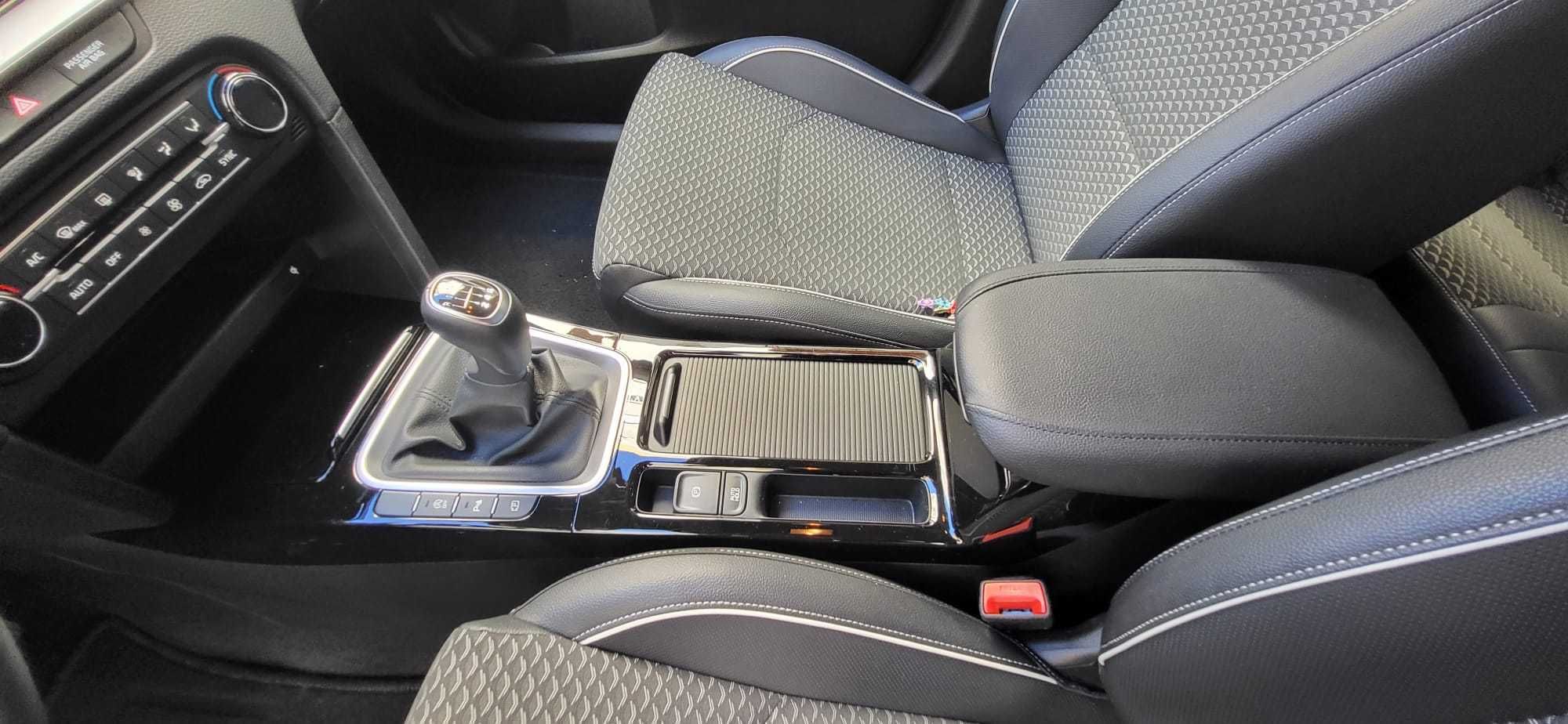 Kia Ceed SW 1.0 T-GDI Sport 120cv garantia ate 04-2029