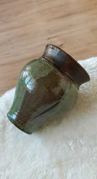 Ceramiczny wazon zielony