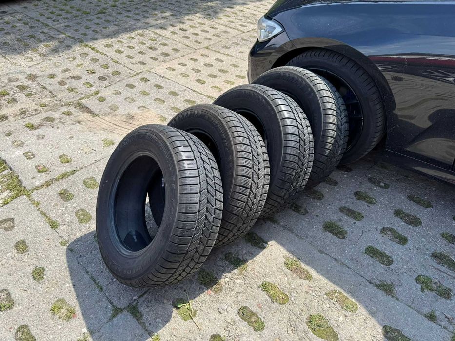 Komplet opon zimowych Michelin AGILIS 51 SNOW-ICE 215/65R15C