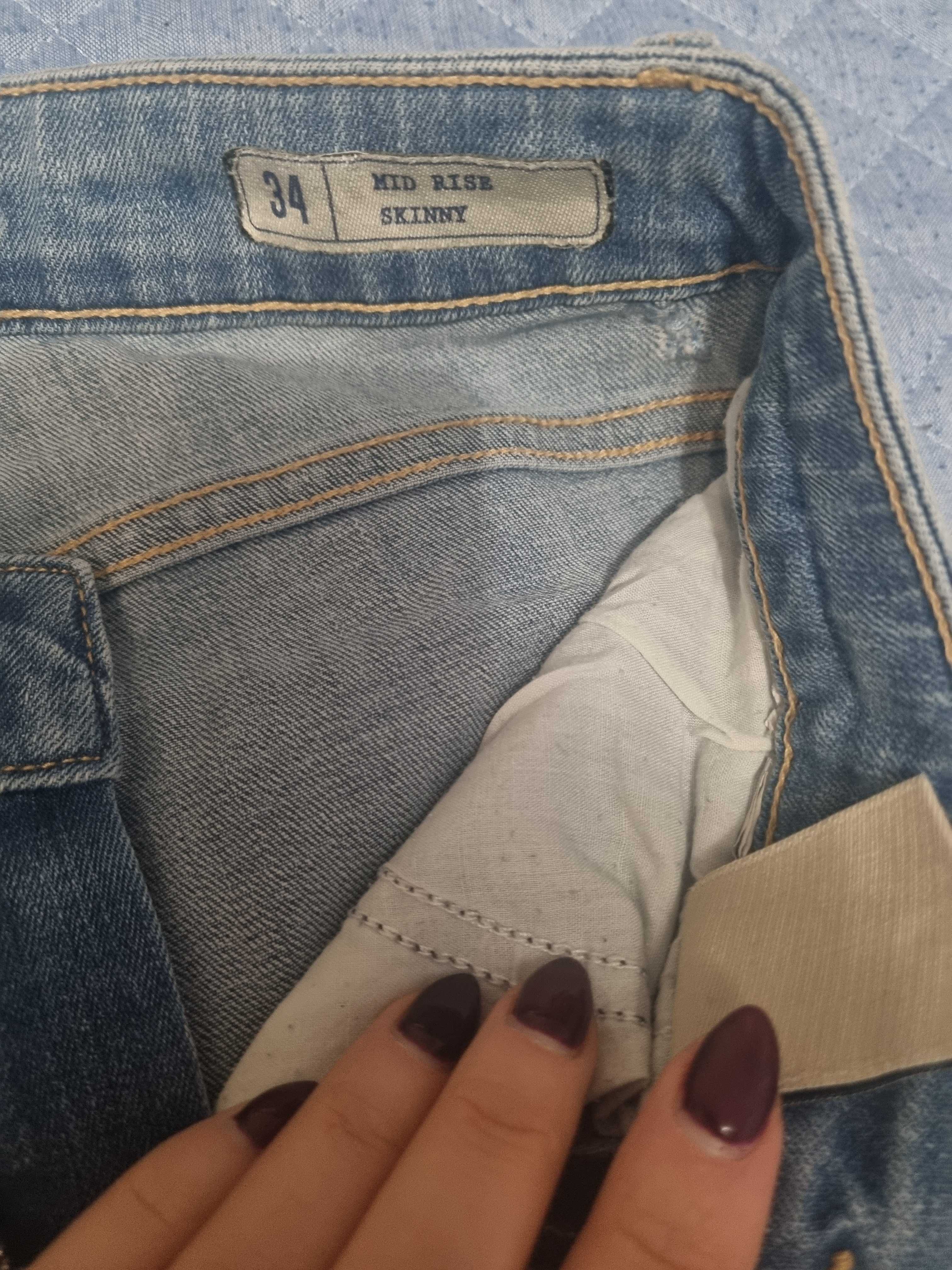 Продам джинси ( Zara та Vero mode)