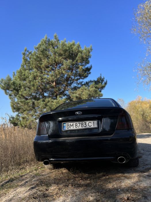 Автомобіль Subaru legacy