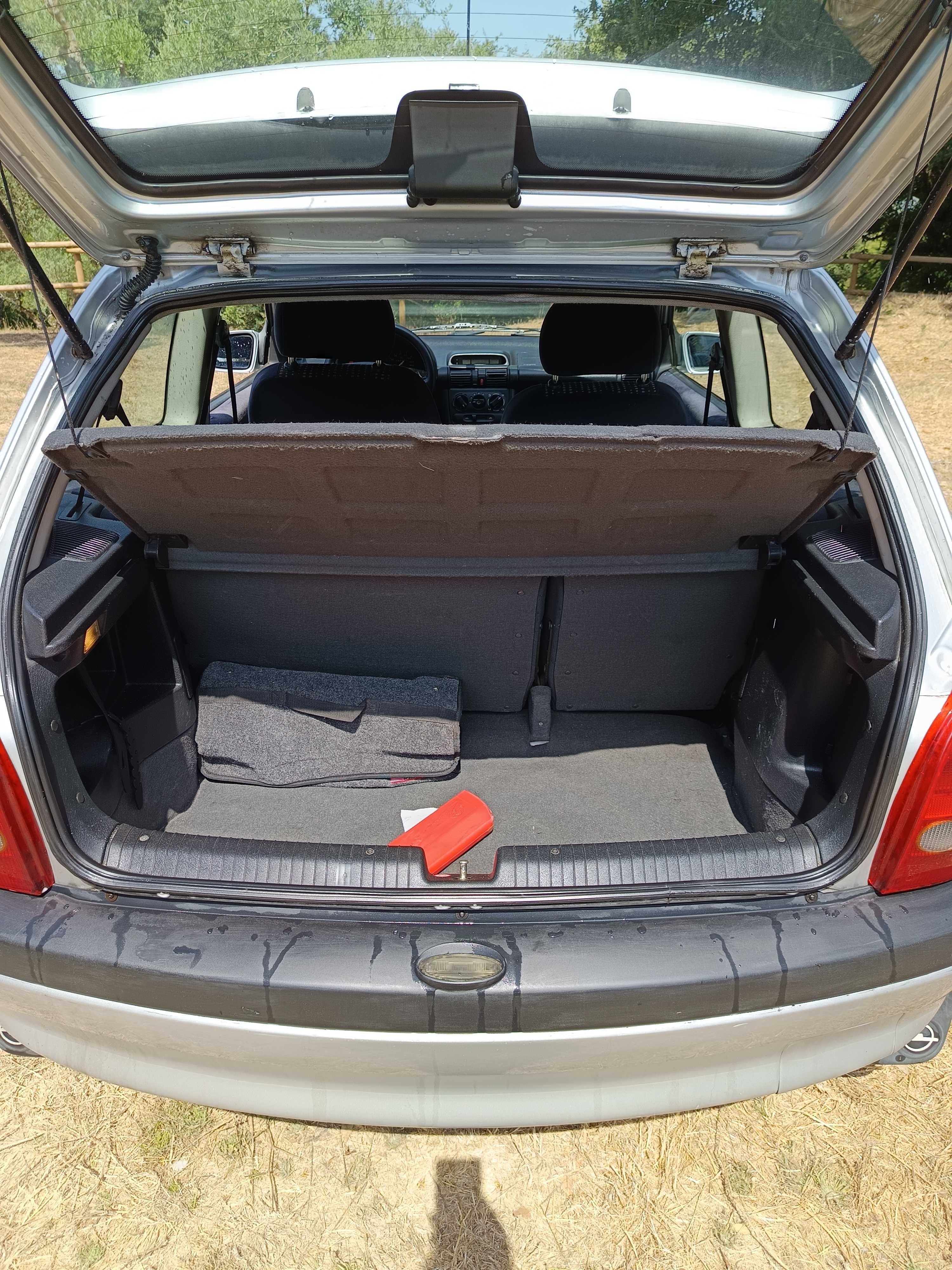 Opel corsa 5 lugares