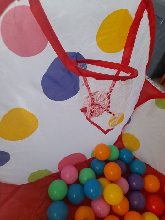 Piscina com bolas de plástico Novo