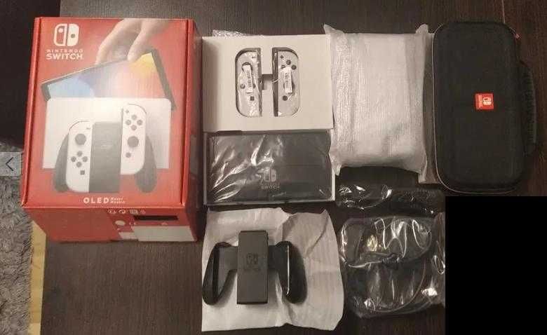 Nintendo Switch OLED White 64 GB + Etui