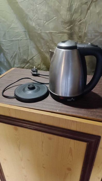 Чайник електричний. Чайник нагріваючий.  electric kettle