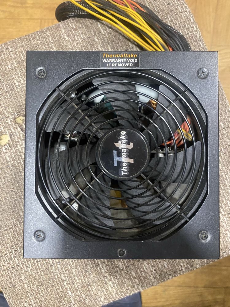 Блок питания Thermaltake 730w