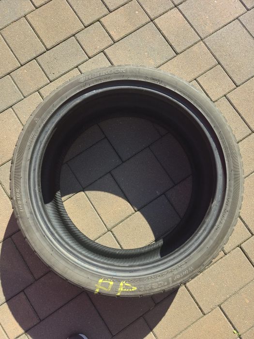 Opony zimowe Hankook winter i*cept evo 235/40 R19 Skoda Superb