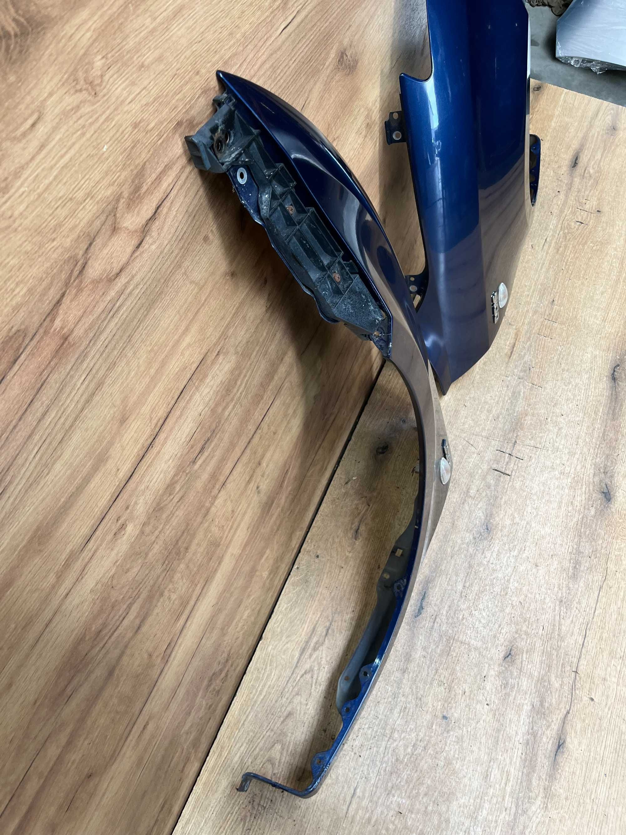 Błotnik przedni lewy prawy Suzuki Swift Mk6 kolor zch
