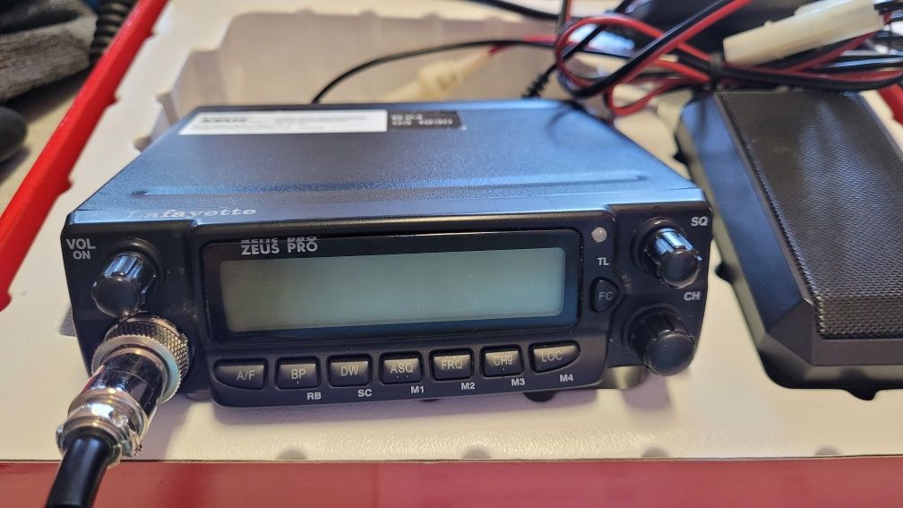 CB Radio Lafayette Zeus PRO