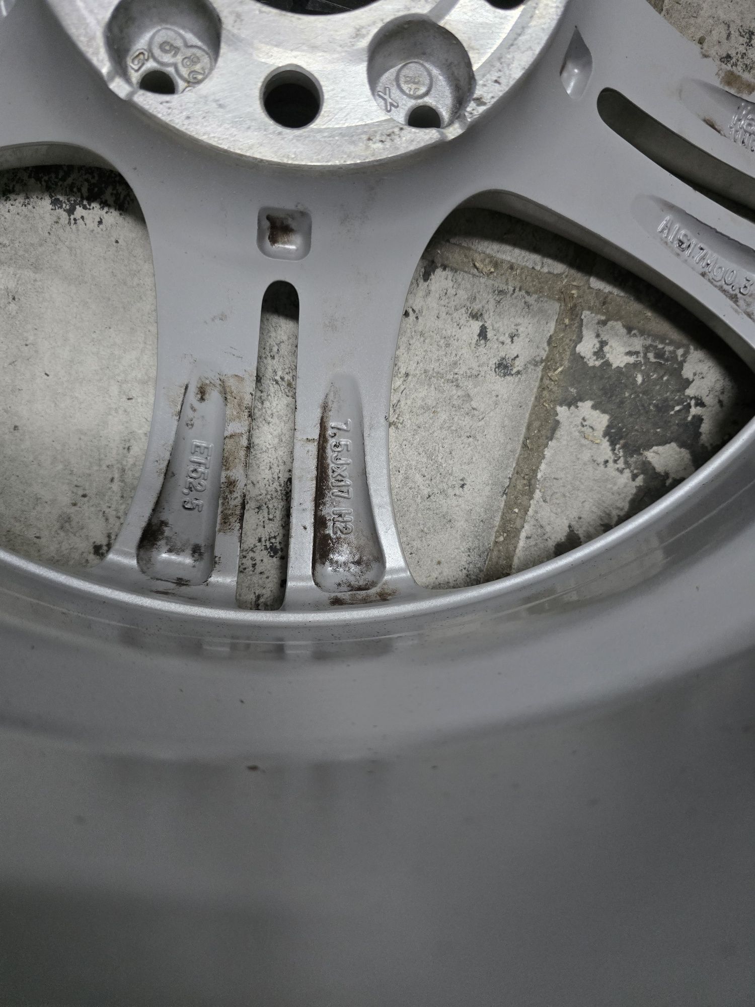 Alufelgi Mercedes-Benz 5x112 7,5j x 17" et 52,5 felgi aluminiowe OEM