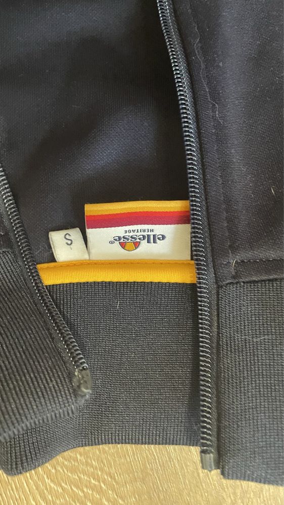 Олімпійка ellesse