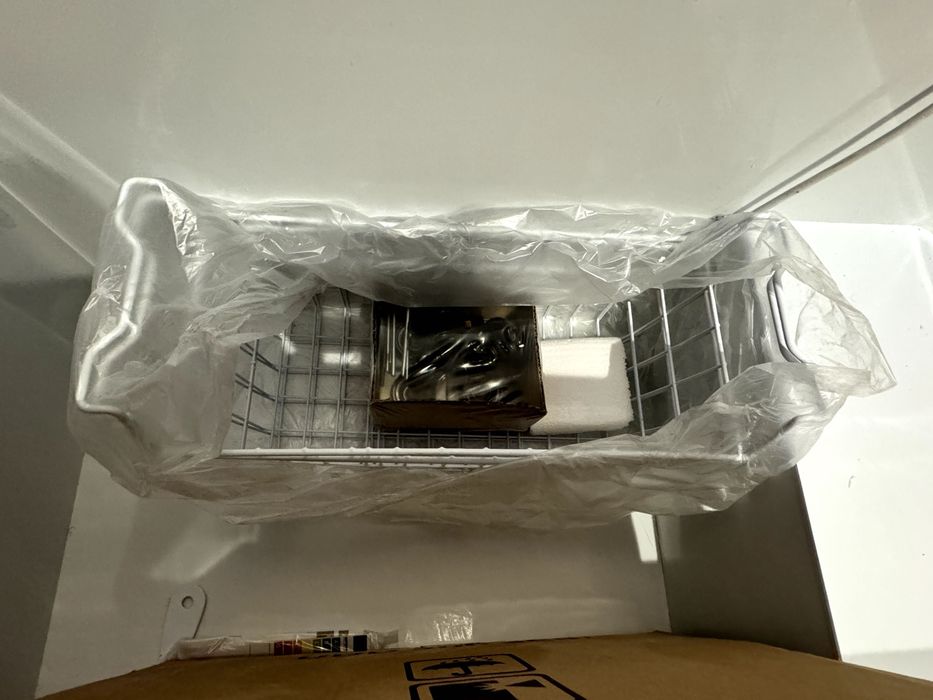 Congelador - 209 litros - CINZA com tampa de vidro