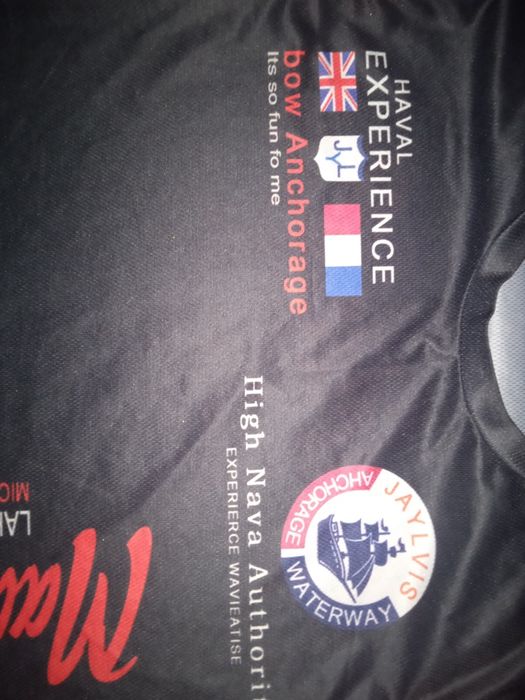 Футболка брендаа