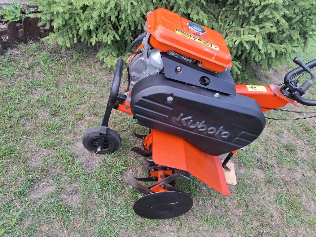 Glebogryzarka spalinowa kubota