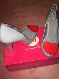 Vendo sapatos Melissa originais