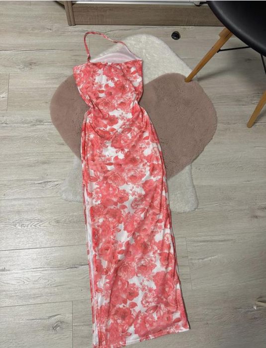 сукня в квітковий принт