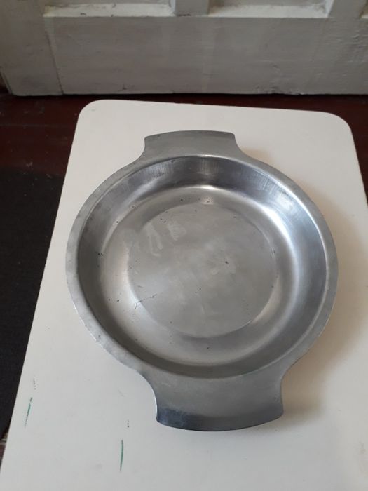 Тарелки из нержавеющей стали