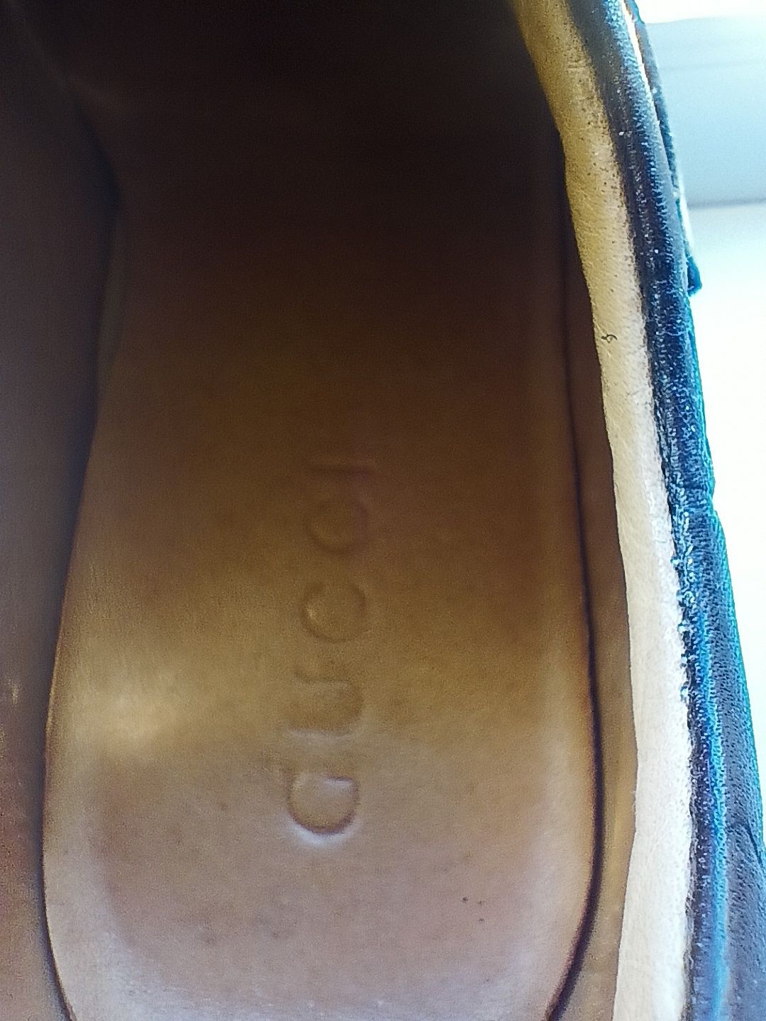 Кросівки Gucci. Шкіряні. Розмір 38