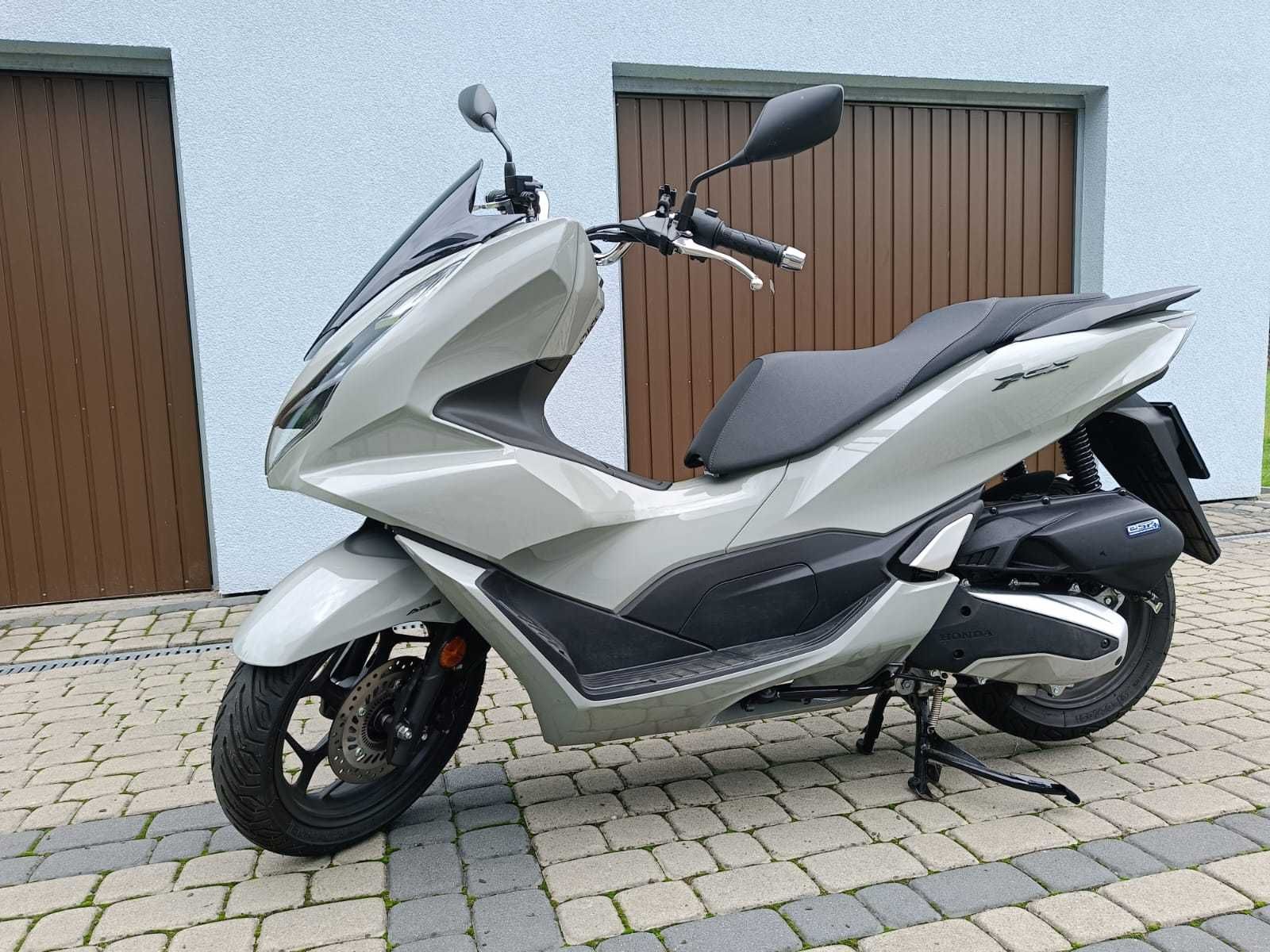 sprzedam honda pcx 125 super stan