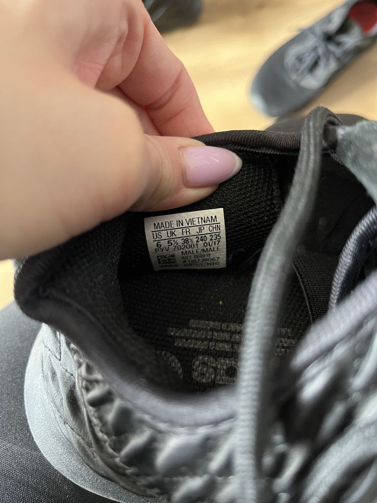 Adidas buty sportowe 38 2/3