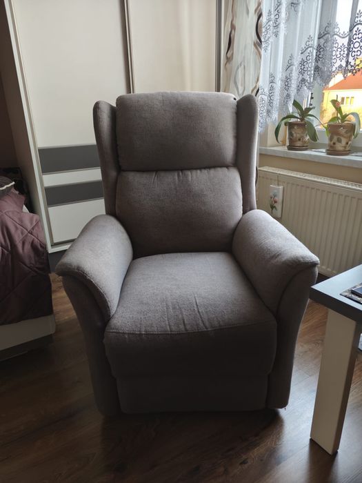 Fotel  rozkładany uszak