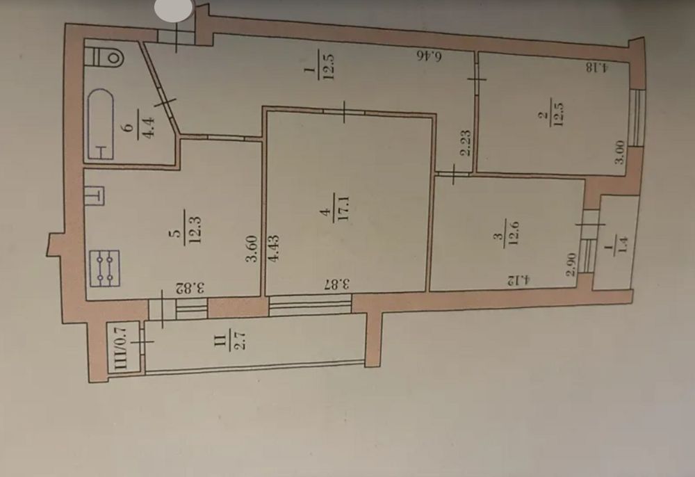 Продаж 3к квартири 76 кв. м на вул. Карпенка