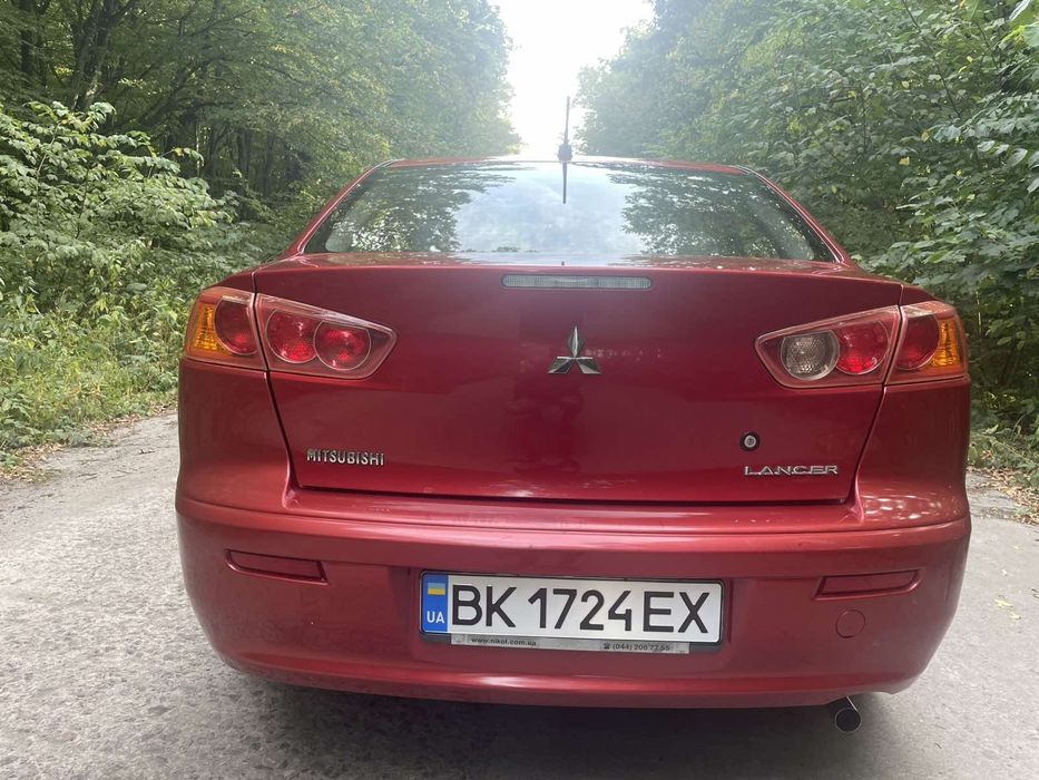 Mitsubishi Lancer