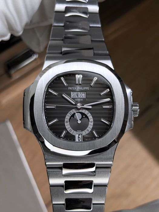 Patek Philippe Nautilus 5726/1A-001