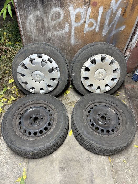 Комплект змних шин 195/65 R15 с дисками