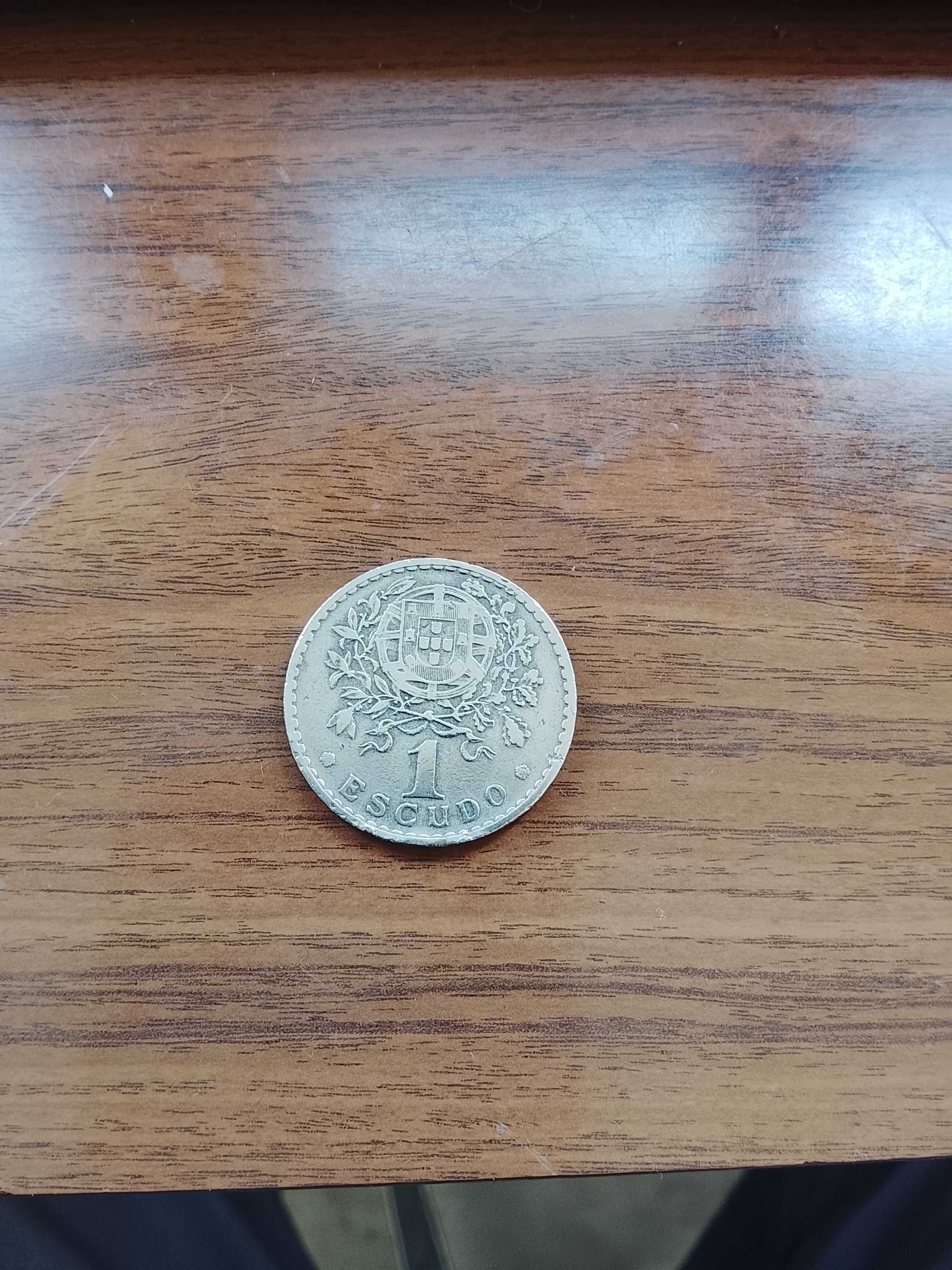 Moeda de 1 escudo de 1930, em alpaca