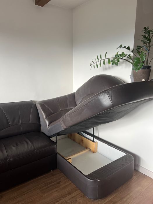 Skórzany narożnik z funkcją spania + fotel